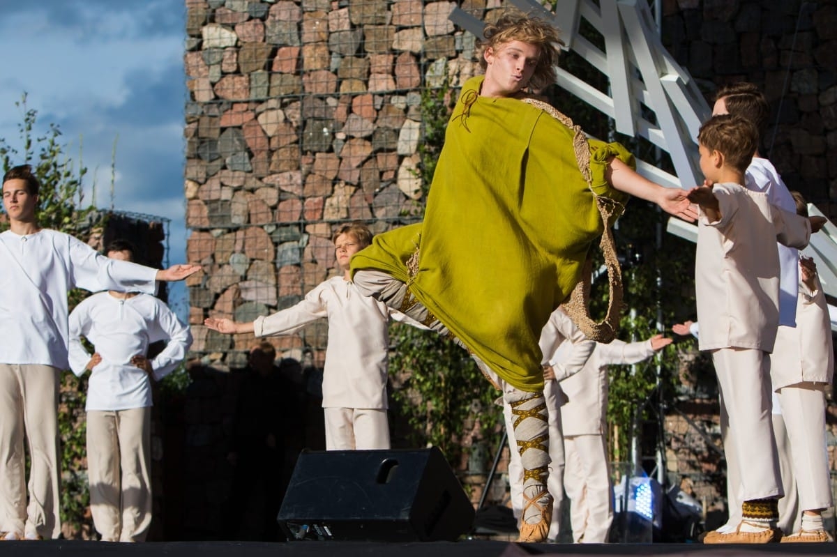 VIII Starptautiskā tautas deju festivāla "Sudmaliņas" Noslēguma koncerts "Pasaules vēji mūsu dejās"