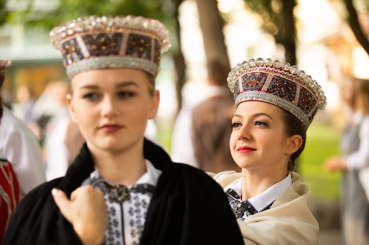 IX Starptautiskais tautas deju festivāls "Sudmaliņas" - koncerts "Trejdeviņas saules lēca" Vērmanes dārzā