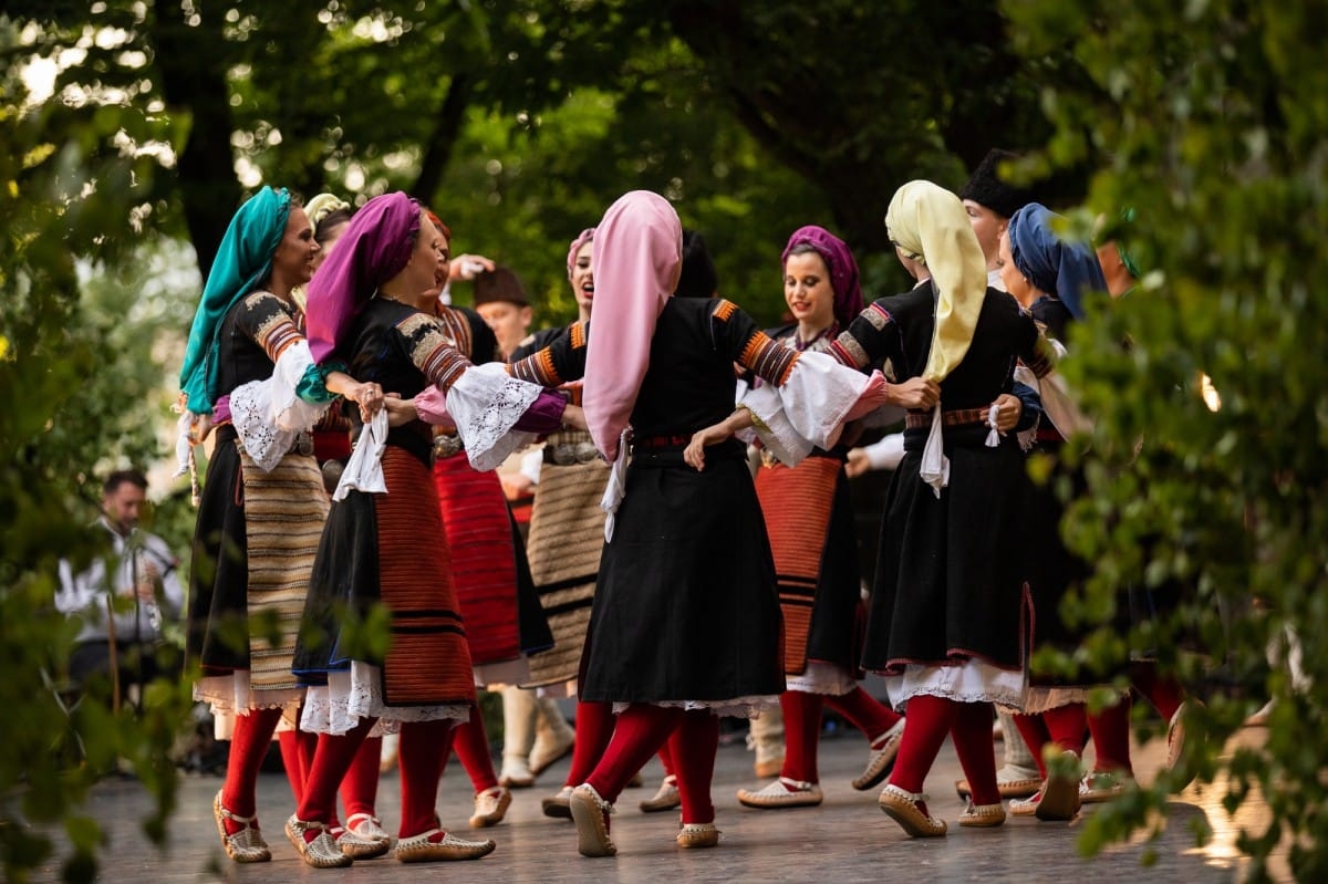 IX Starptautiskais tautas deju festivāls "Sudmaliņas" - koncerts "Trejdeviņas saules lēca" Vērmanes dārzā