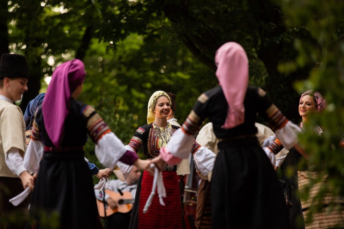 IX Starptautiskais tautas deju festivāls "Sudmaliņas" - koncerts "Trejdeviņas saules lēca" Vērmanes dārzā