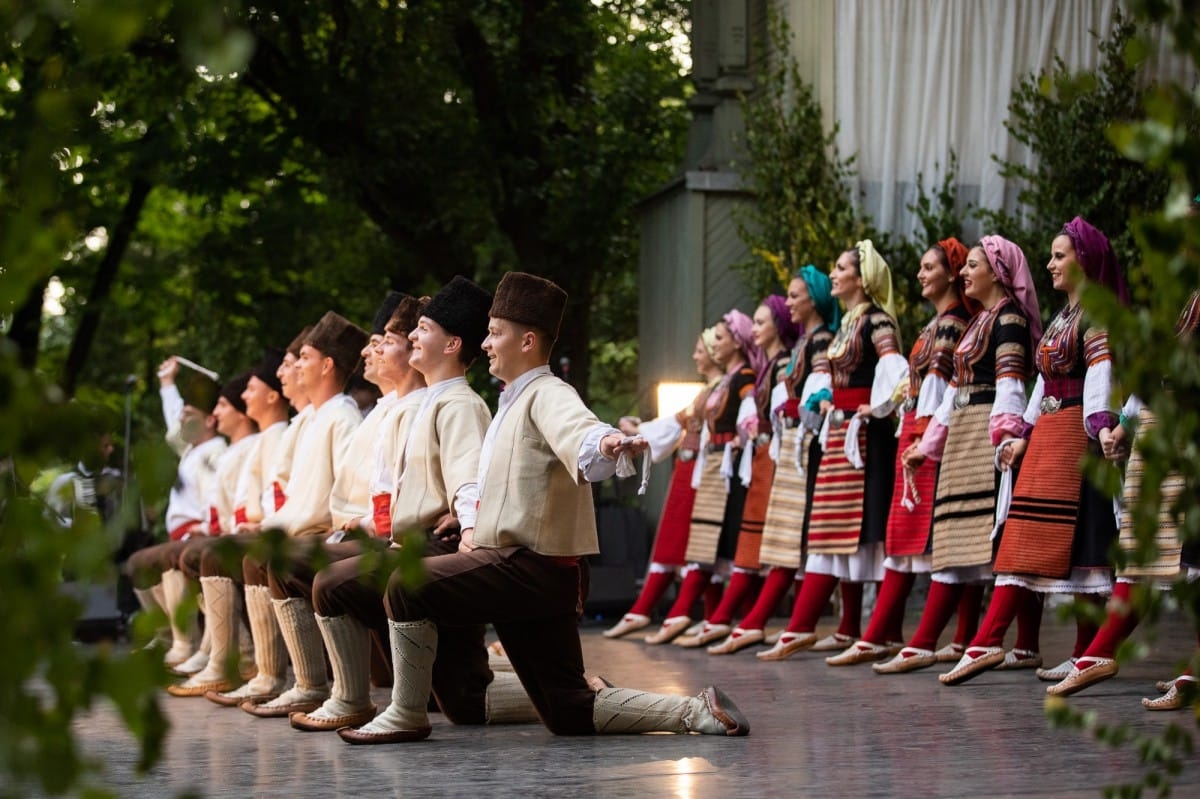 IX Starptautiskais tautas deju festivāls "Sudmaliņas" - koncerts "Trejdeviņas saules lēca" Vērmanes dārzā