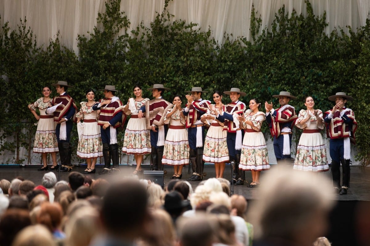 IX Starptautiskais tautas deju festivāls "Sudmaliņas" - koncerts "Trejdeviņas saules lēca" Vērmanes dārzā