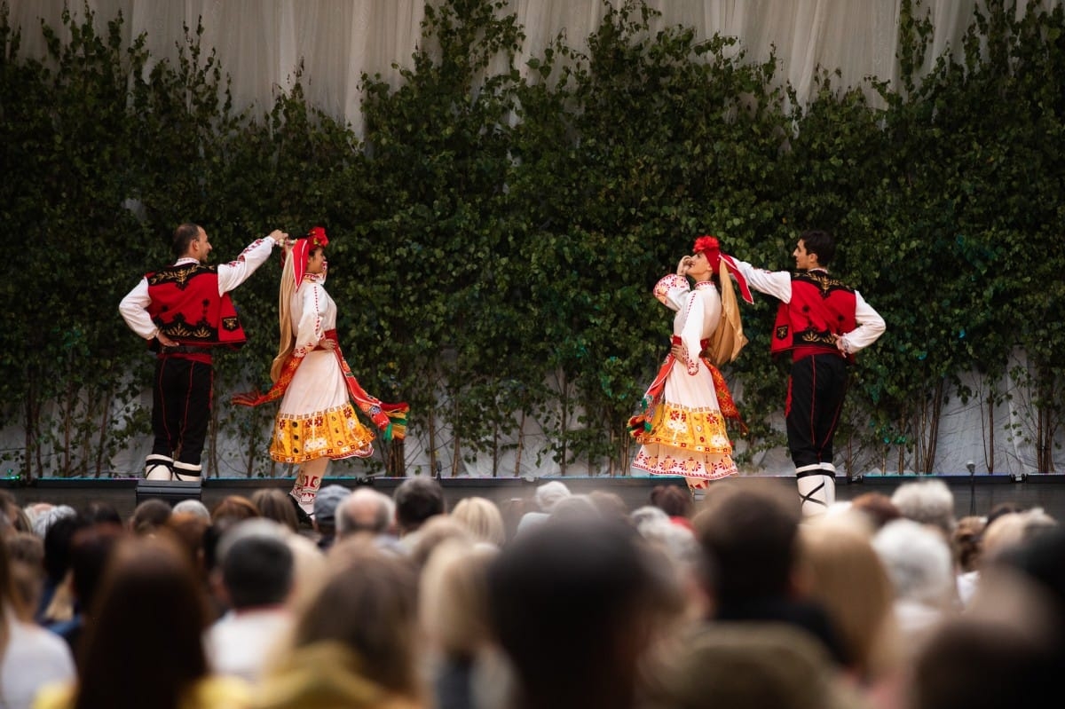 IX Starptautiskais tautas deju festivāls "Sudmaliņas" - koncerts "Trejdeviņas saules lēca" Vērmanes dārzā