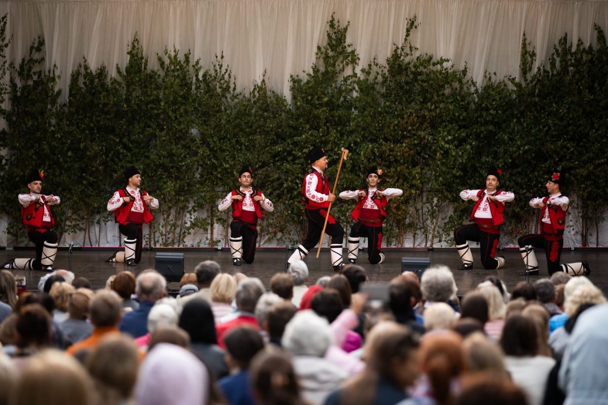 IX Starptautiskais tautas deju festivāls "Sudmaliņas" - koncerts "Trejdeviņas saules lēca" Vērmanes dārzā