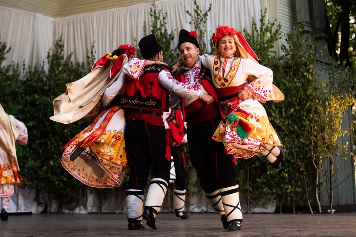 IX Starptautiskais tautas deju festivāls "Sudmaliņas" - koncerts "Trejdeviņas saules lēca" Vērmanes dārzā