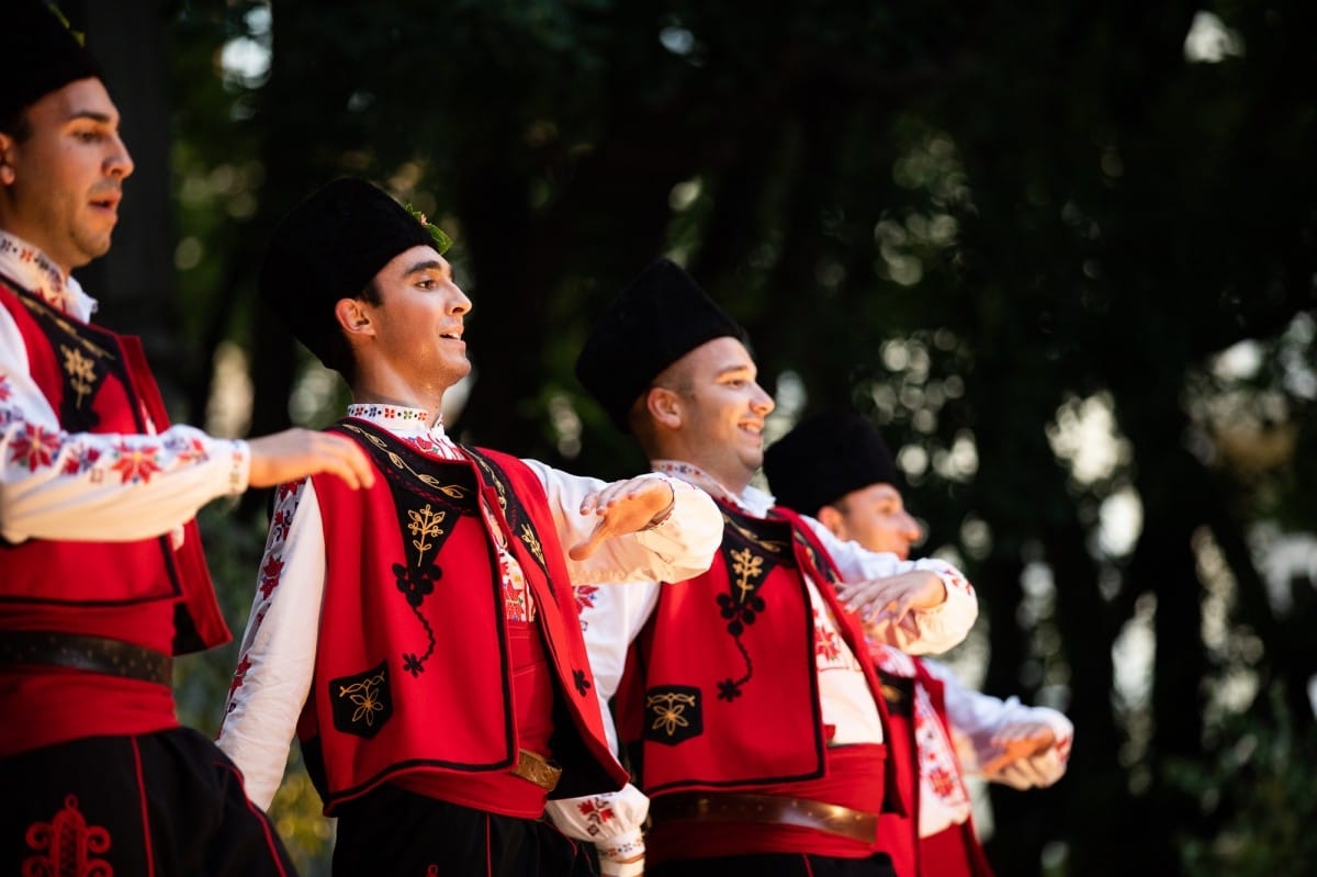 IX Starptautiskais tautas deju festivāls "Sudmaliņas" - koncerts "Trejdeviņas saules lēca" Vērmanes dārzā