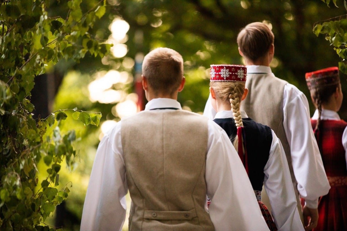 IX Starptautiskais tautas deju festivāls "Sudmaliņas" - koncerts "Trejdeviņas saules lēca" Vērmanes dārzā