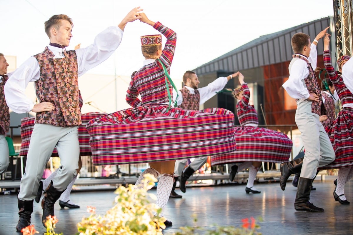 IX Starptautiskā tautas deju festivāla "Sudmaliņas" noslēguma koncerts Liepājā