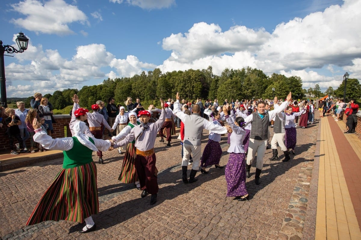 IX Starptautiskais tautas deju festivāls "Sudmaliņas" - Novadu diena Kuldīgā