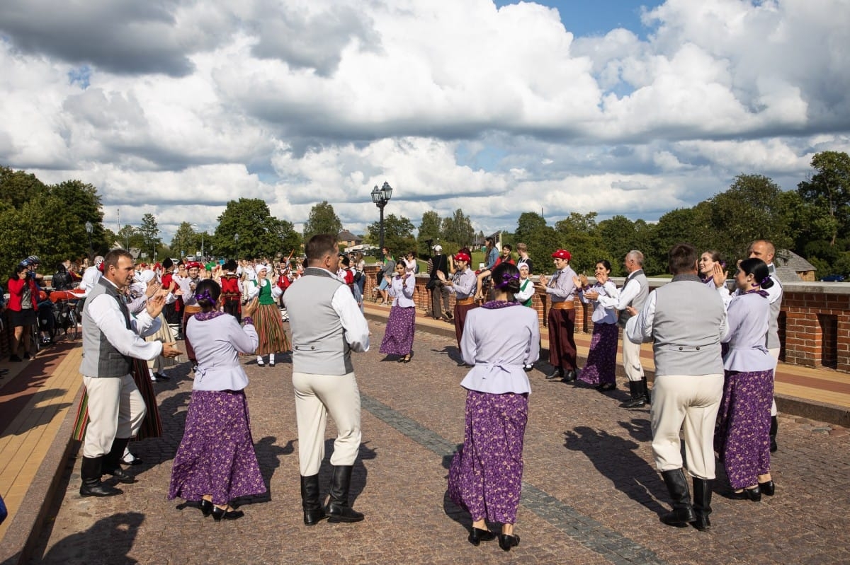 IX Starptautiskais tautas deju festivāls "Sudmaliņas" - Novadu diena Kuldīgā