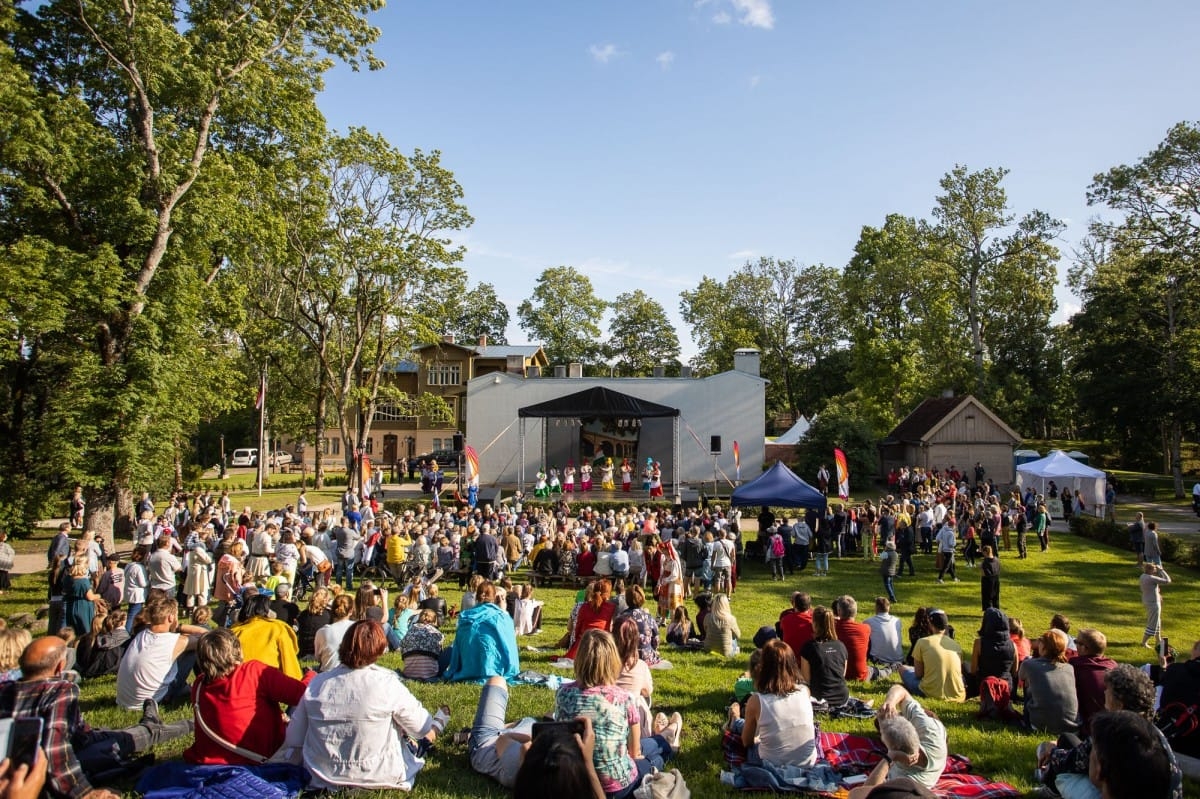 IX Starptautiskais tautas deju festivāls "Sudmaliņas" - Novadu diena Kuldīgā