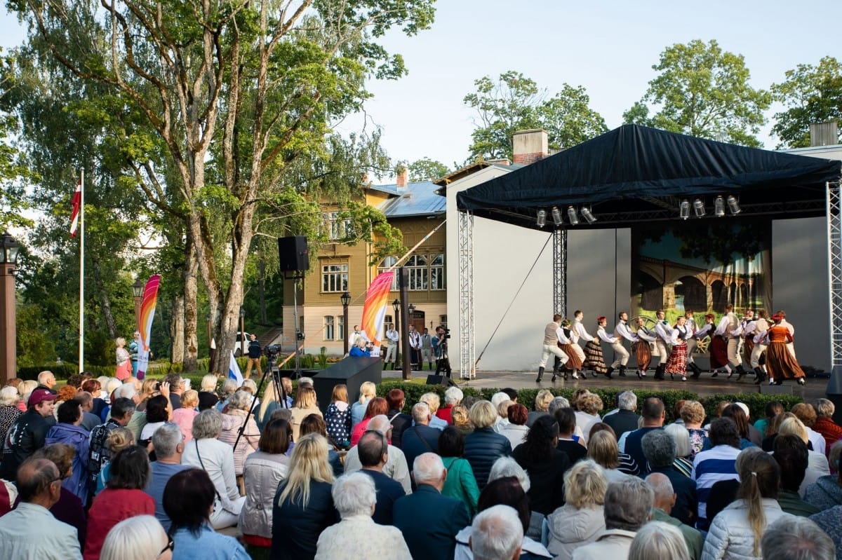 IX Starptautiskais tautas deju festivāls "Sudmaliņas" - Novadu diena Kuldīgā