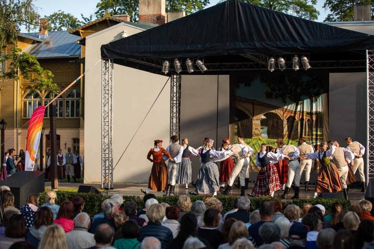 IX Starptautiskais tautas deju festivāls "Sudmaliņas" - Novadu diena Kuldīgā