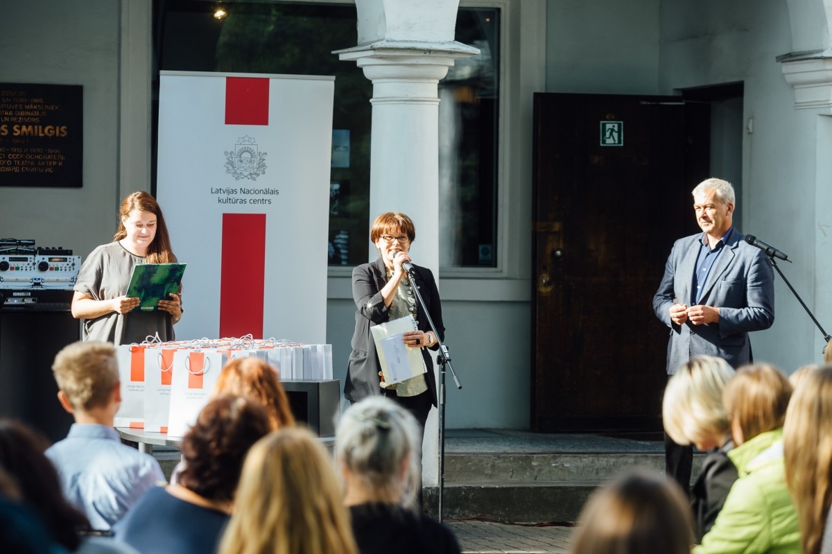 Latvijas mākslas skolu audzēkņu Valsts konkursa laureātu apbalvošana LKA E. Smiļģa Teātra muzejā