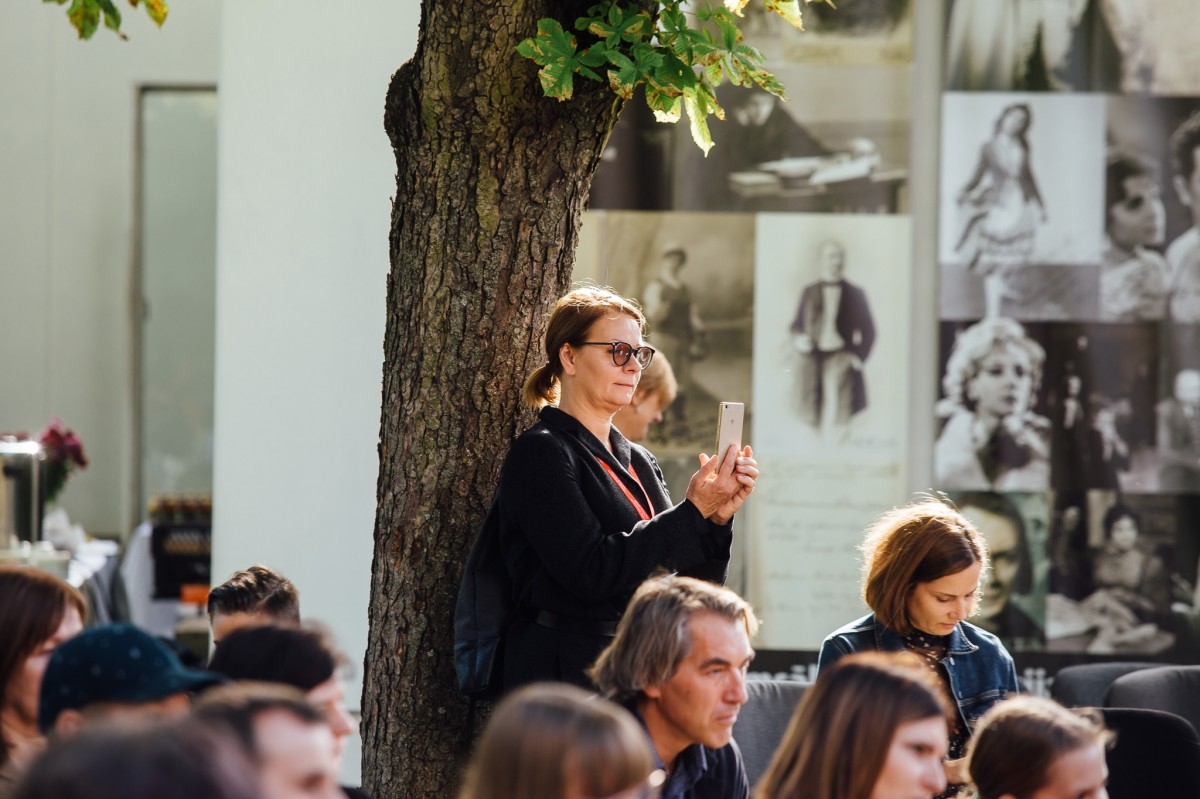 Latvijas mākslas skolu audzēkņu Valsts konkursa laureātu apbalvošana LKA E. Smiļģa Teātra muzejā